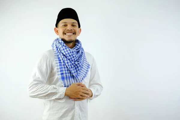 Ásia Muçulmano Homem Vestindo Preto Cap Keffiyeh Enquanto Sorrindo Para — Fotografia de Stock