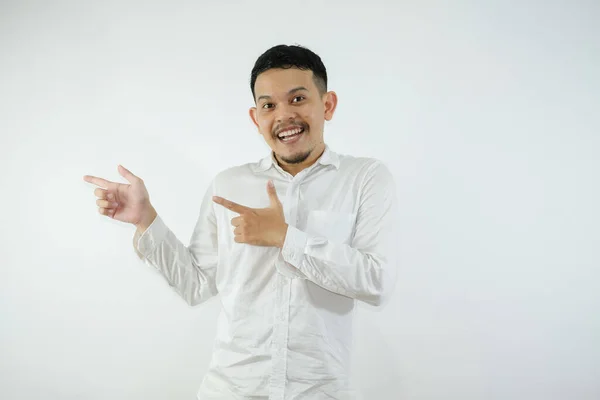 Jovem Bonito Asiático Homem Vestindo Casual Camisa Sobre Branco Fundo — Fotografia de Stock