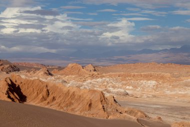 Dünyanın en kuru çölünde tuzdan yapılmış vadiler, Şili 'deki Atacama.