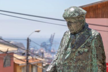 Valparaiso, Chile - Dec 5, 2022: Statue of Pablo Neruda in a square near La Sebastiana, the house where this poet has lived in Valparaiso