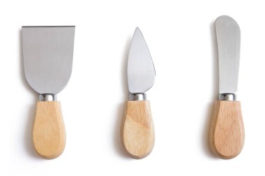 Beyaz arka plan üzerinde peynir bıçak seti