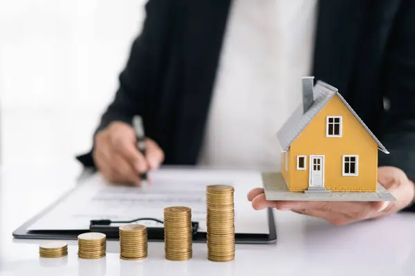 Property Taxes Real Estate Market Growt — Stock Photo, Image