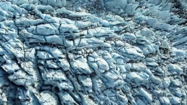 アイスランドのVatnajokull氷河 青い氷と白い雪と美しい冬の季節 空中風景 気候変動と地球温暖化 高品質4K映像 — ストック動画