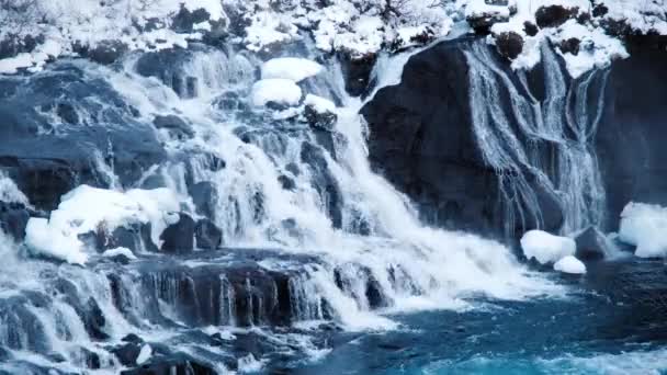 Водоспад Ісландії Снігова Гора Холодна Річка Зимі Магічне Розташування Зимового — стокове відео