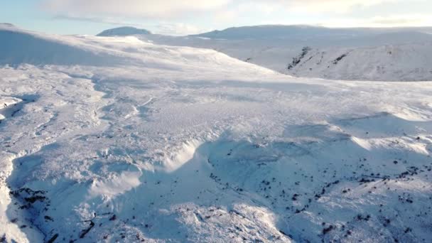 Aerial View Winter Mountain Snow Frozen Morning Landscape White Nature — Stok Video