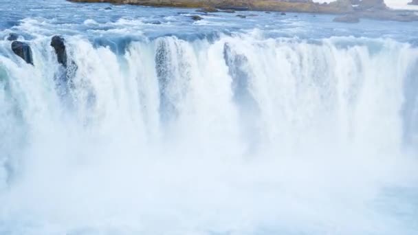 Wodospad Islandii Woda Przepływająca Przez Wysokie Klify Słynny Cel Podróży — Wideo stockowe