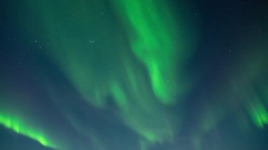 Aurora Borealis, İzlanda 'daki Kuzey Işıkları, Myvatn Gölü Gecesi Zaman Hızı, Astronomik Fenomen, Güneş Rüzgarı, Dünya Elektromanyetik Alanı