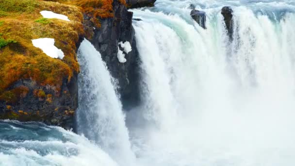 Waterfall Iceland Water Flowing High Cliffs Famous Travel Destination Inspiration — Stock Video