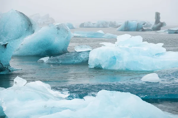 Блакитні Айсберги Водах Океану Льодовиковий Дрейф Спокійній Воді Чистий Лід — стокове фото