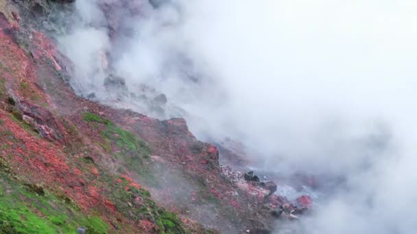 冰岛的地热地区 天然温泉 硫磺谷蒸馏水 大自然创造了美丽的风景 Deildartunguhver热区 以8K分辨率射击 高质量4K — 图库视频影像