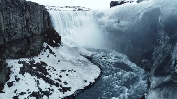 Cascada Edge Fly Landscape Epic Aerial Flight Famous Waterfall Iceland — Vídeos de Stock