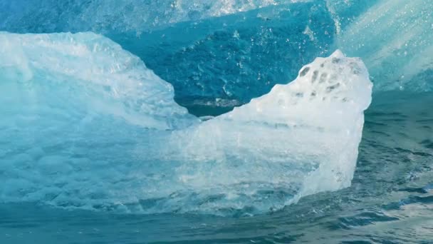 Pure Blue Ice Arctic Icebergs Breakaway Glacier Iceland Crystal Clear — стоковое видео