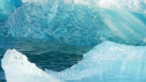 Blue Icebergs Breakaway Glacier Pure Nature Iceland Crystal Clear Blue — Stock Video