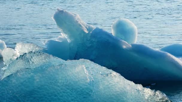 Blue Icebergs Breakaway Glacier Pure Nature Islandia Crystal Clear Blue — Vídeos de Stock