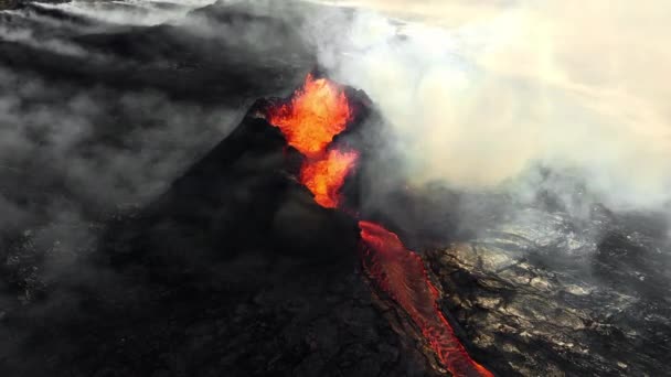 Éruption Volcan Éruption Lave Brûlante Rouge Sol Islande Survol Cratère — Video