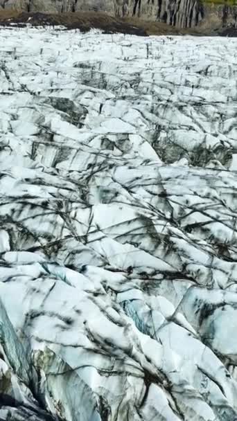 Ekran Pionowy Lodowiec Vatnajokull Islandii Czysty Niebieski Lód Zimowy Widok — Wideo stockowe