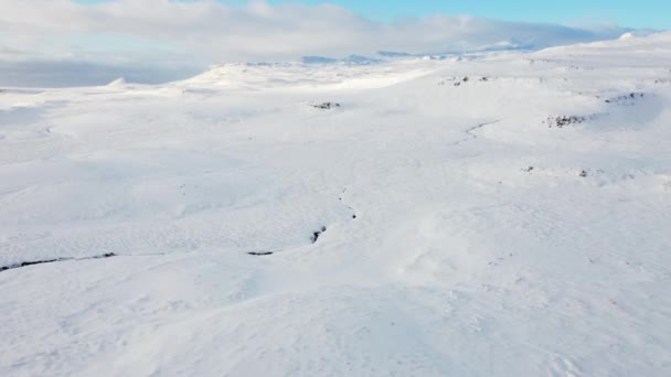 아이슬란드의 지대이다 얼어붙은 눈으로 덮이고 영상이야 자연의 고품질 — 비디오