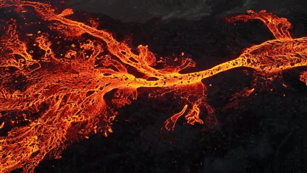 Посмотрите Поближе Извержение Вулкана Активный Вулканический Кратер Воздушный Драматический Вид — стоковое видео