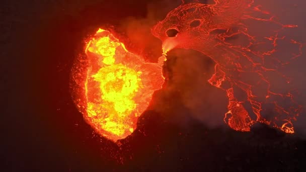 Eruzione Vulcanica Notturna Eruzioni Lava Rossa Dal Cratere Islanda Formazione — Video Stock