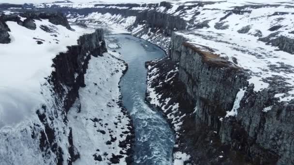 Río Cañón Enorme Paisaje Invierno Congelado Con Vista Aérea Nieve — Vídeo de stock