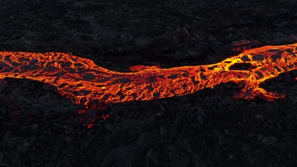 Vulcão Erupção Rio Lava Flui Para Baixo Encosta Montanha Red — Vídeo de Stock