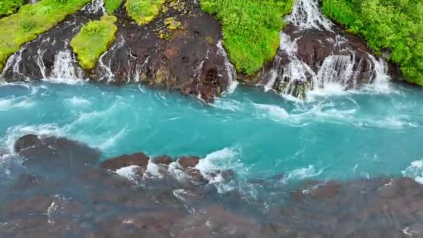 Cascada Islandia Río Glaciar Turquesa Frío Con Muchos Arroyos Temporada — Vídeo de stock