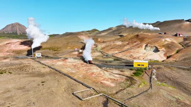 Moderna Centrale Geotermica Funzionante Situato Pittoresco Paesaggio Vulcanico Islanda Fumo — Video Stock