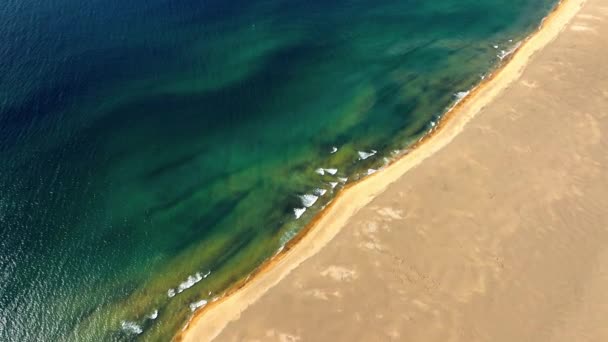 Aerial View Coastal Peninsula Serene Azure Waters Pristine Natural Landscape — Stock Video