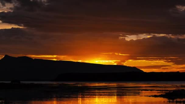 Sunset Icelandic Mountains Dramatic Landscape Clouds Ocean Coast Burning Orange — Stock Video