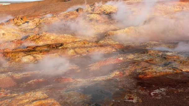 Marslandschaft Auf Der Erde Rauchende Fumarolen Island Geothermie Vulkanische Und — Stockvideo