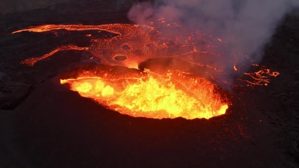Vulkanausbruch Island Glühend Heiße Lava Unglaubliches Naturphänomen Spektakuläre Luftaufnahme Des — Stockvideo