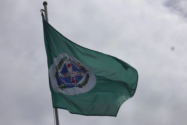 Bandeira Piracicaba Sob Céu Cinzento Piracicaba Município Brasileiro Estado São — Fotografia de Stock