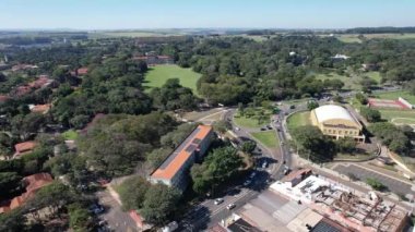 Piracicaba, Sao Paulo, Brezilya. 18 Haziran 2023. Tarım Fakültesi ESALQ 'nun karargahı USP. Yüksek kalite fotoğraf. Drone görünümü.