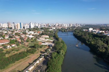 Piracicaba, Piracicaba nehri yukarıdan görüldü, Sao Paulo, Brezilya. Yüksek kalite fotoğraf