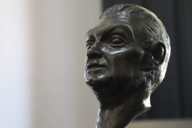 Taubate, Sao Paulo, Brasil - 11 Ekim 2022: Monteiro Lobato Brezilyalı yazar heykeli, Yellow Woodpecker Park 'ta, sitio do pica pau amarelo, Taubate, Brazil