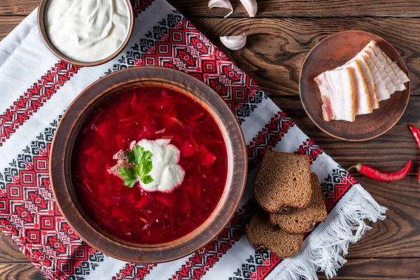 Ukrayna kırmızı borsası pancar kökü domates ve et