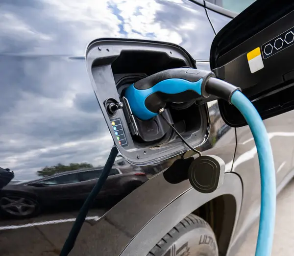 Elektrikli araba şarj sürecinin kapanışı