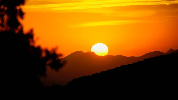 Zachód Słońca Czerwonymi Tonami Nad Sierra Alpujarra Granadzie — Zdjęcie stockowe