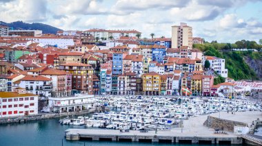 Bermeo, İspanya 'nın Bask Özerk Bölgesi' nde, Busturialdea bölgesinde, Vizcaya belediyesi. Urdaibai Biyosfer Bölgesi 'nin en kalabalık kentlerinden biridir.