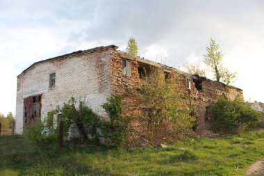 Eski harabe bina, Ukrayna