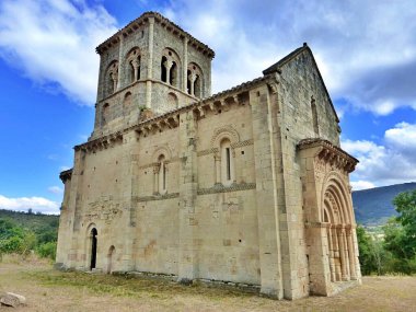 TEJDA, BURGO 'NUN PETER' İN ROMANESİ KİLİSESİ