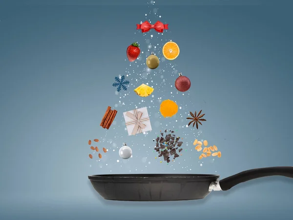 Christmas Decorations Ornament Fry Pan — Stock Photo, Image