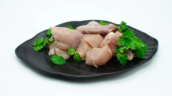 白地に新鮮な鶏の肉 — ストック写真