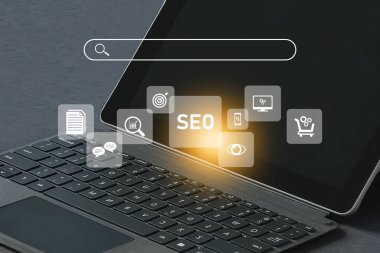 SEO arama motoru optimizasyonu, organik arama ve bağlantı kurma fikri