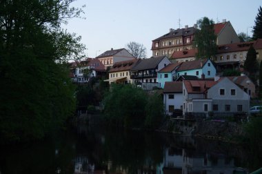 Nehirden parka bak.. 