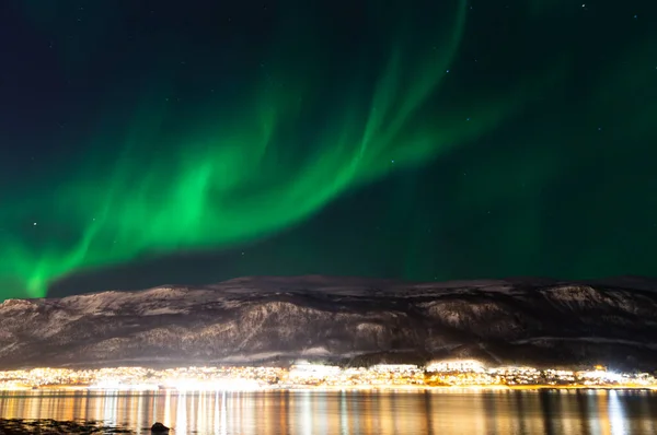 Grünes Polarlicht Nordlicht Tromso Norwegen Winter Norwegen Oberlichter Lange Belichtung — Stockfoto