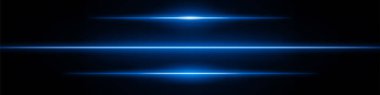 Mavi neon çizgileri ya da ışık parıltısını ayarlayın. Beyaz röfleli ince çizgi. Lazer ışınları, yatay ışınlar. Güzel ışık yansımaları. Siyah arkaplanda parlayan çizgiler.