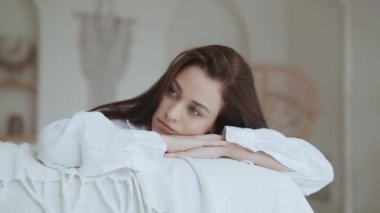 On a beautiful morning, a girl dreams of good things