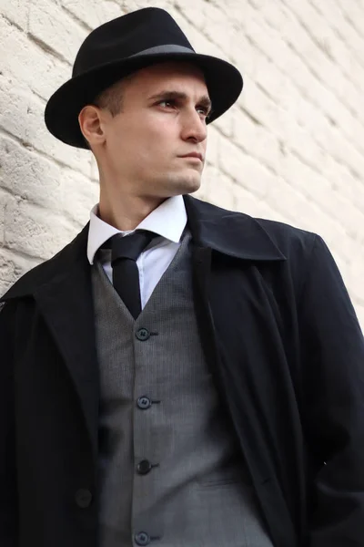 Men Photo Shoot Classic Plaid Suit Hat Brick Wall — Stock Photo, Image