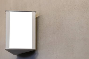 Kare şeklinde bir dükkan tabelası. Logo sunumu için imza tahtası..